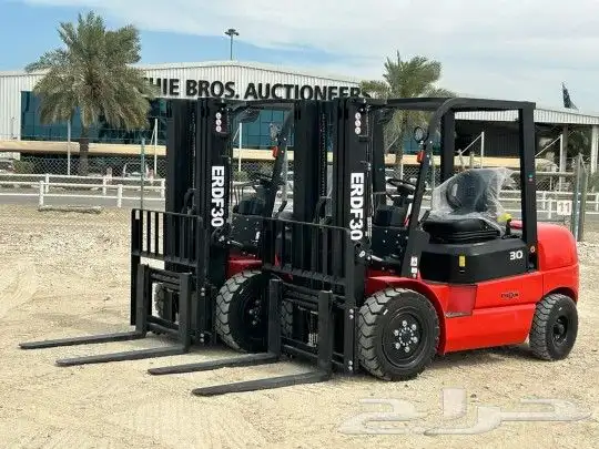 رافعه شوكية للايجار 3طن في الخرج 3
