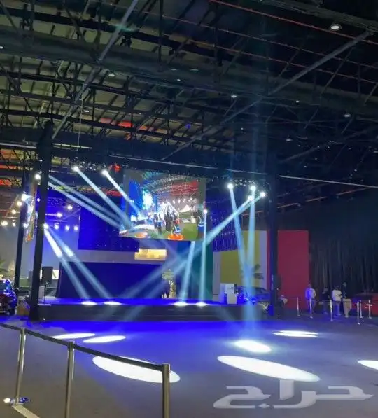 شاشات عمالاقة واضاءاة 4