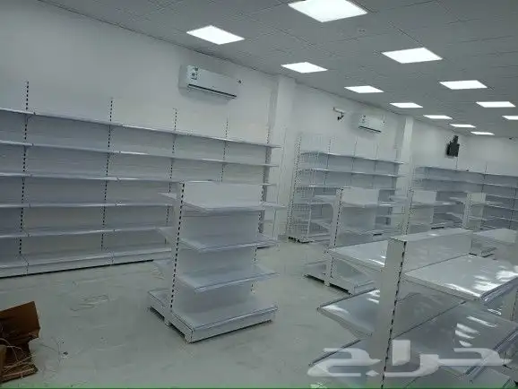 رفوف صيدليات والسوبر ماركة لتواصل 0