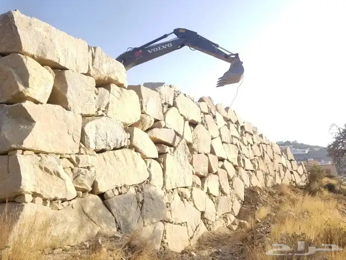 مقاول ومعلم حجر كبير بكلين الجوال 0