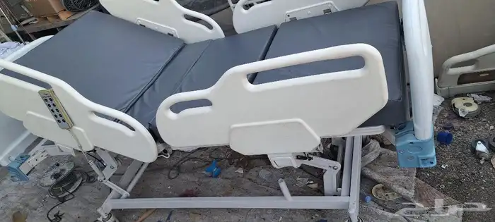 سرير طبي كهربائي 10حركات معا المرتبه 2