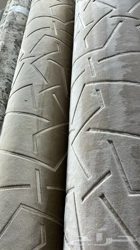 مفروشات وموكيت يوجد فينيل 6