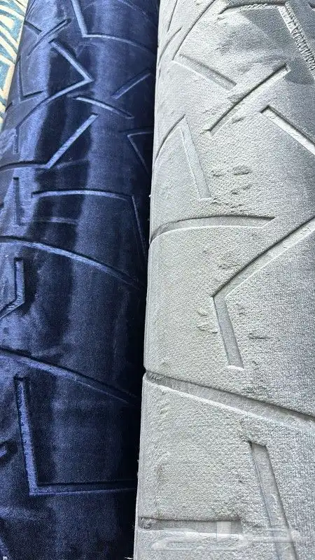 مفروشات وموكيت يوجد فينيل 4