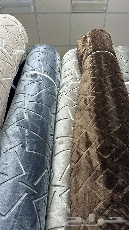 مفروشات وموكيت يوجد فينيل 7