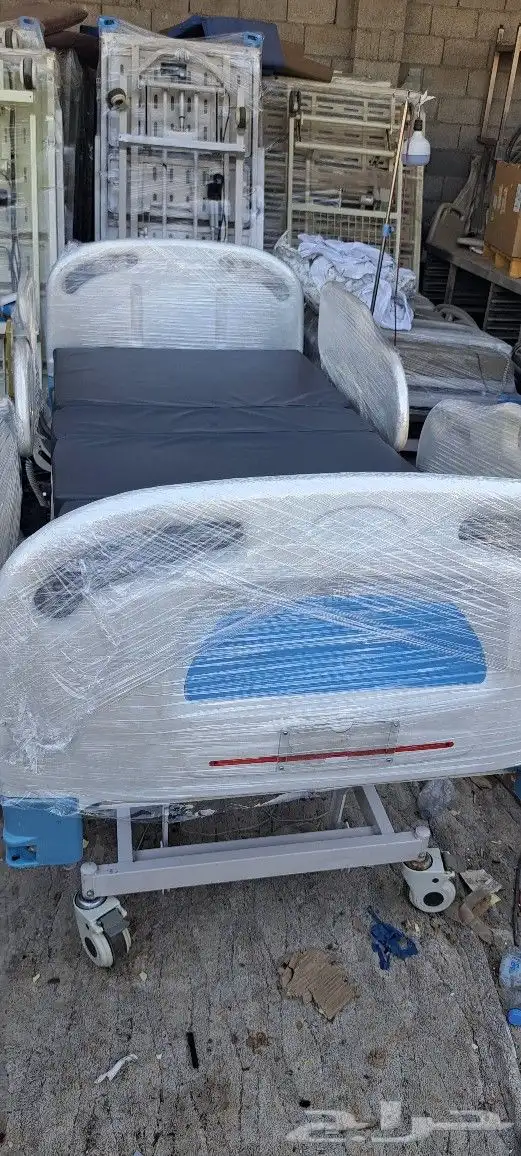 سرير طبي كهربائي 10حركات معا المرتبه 7