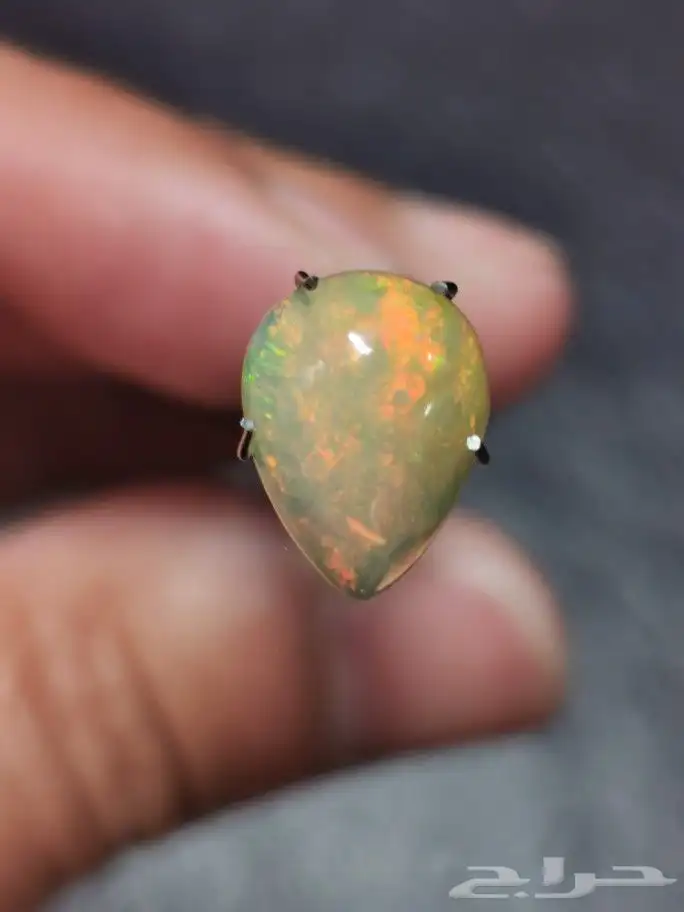 حجر أوبال اثيوبي طبيعي بشهادة مختبر 2