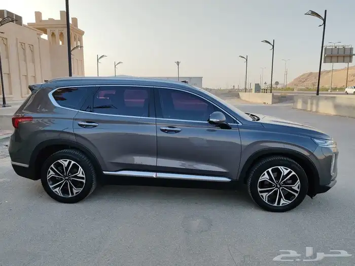 تم البيع سنتافي 2019 ديزل دبل 7مقاعد فل كامل اعلا فئة 8