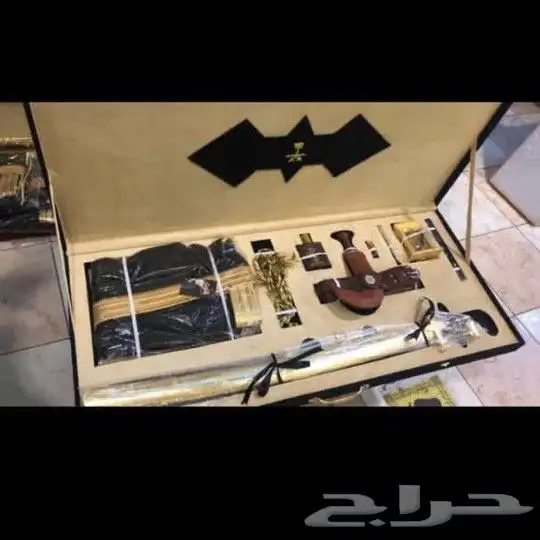 اطقم هدايا فاخره وسيوف ومشالح 9