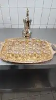 يوجد لدينا قهوجين وصبابين 3