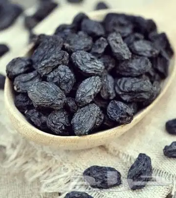 الزبيب الأسود. اليمني 2