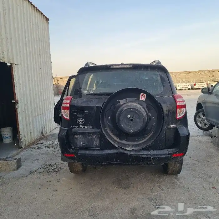 تويوتا رافور مديل 2010للبيع قطع غيار فقط للتواصل 0