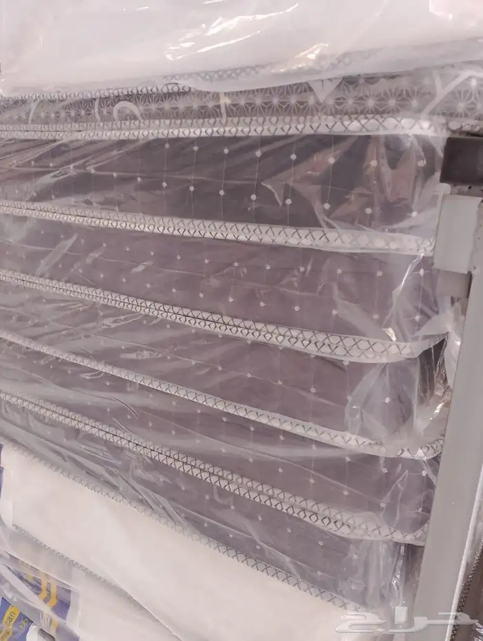 مراتب واسره ممتازه يوجد لديناكل المقاصات مع التوصيل 3