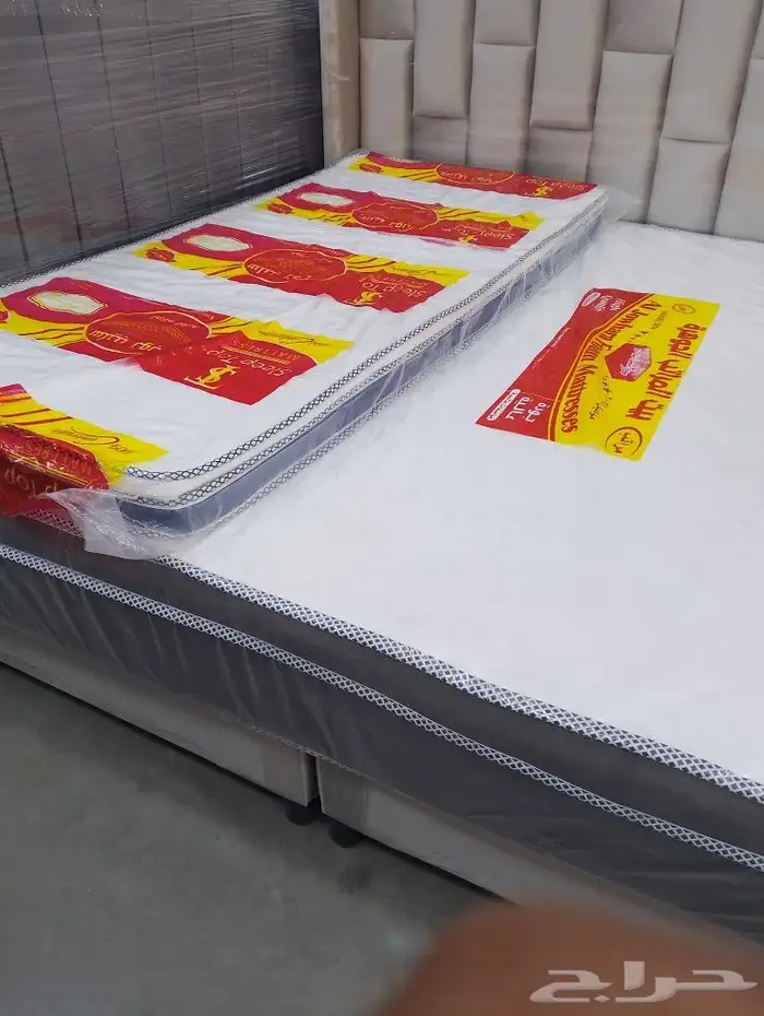 مراتب واسره ممتازه يوجد لديناكل المقاصات مع التوصيل 1