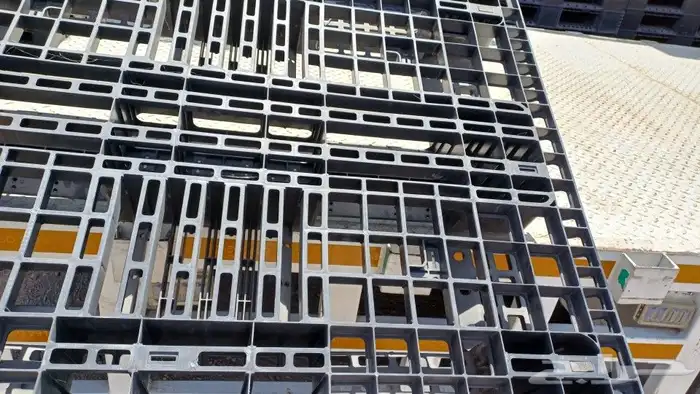 طبليات بلاستيكية حمولة 1 طن 13