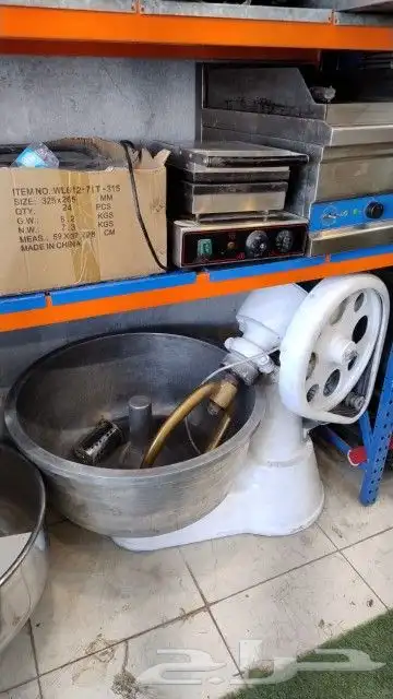 تأثيث مطاعم وبوافي مكتمله 3