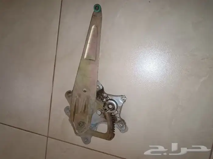مكينة زجاج تايوتا 1