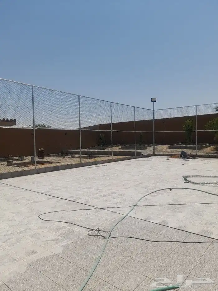 نعمل في جميع انواع الشبوك وجميع انواع النخيل 5