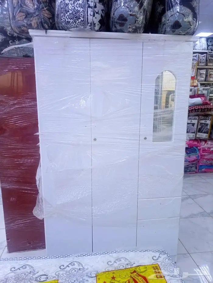 اسره ومراتب ومفارش ومخدات وبطانيات و دواليب والكثير 5