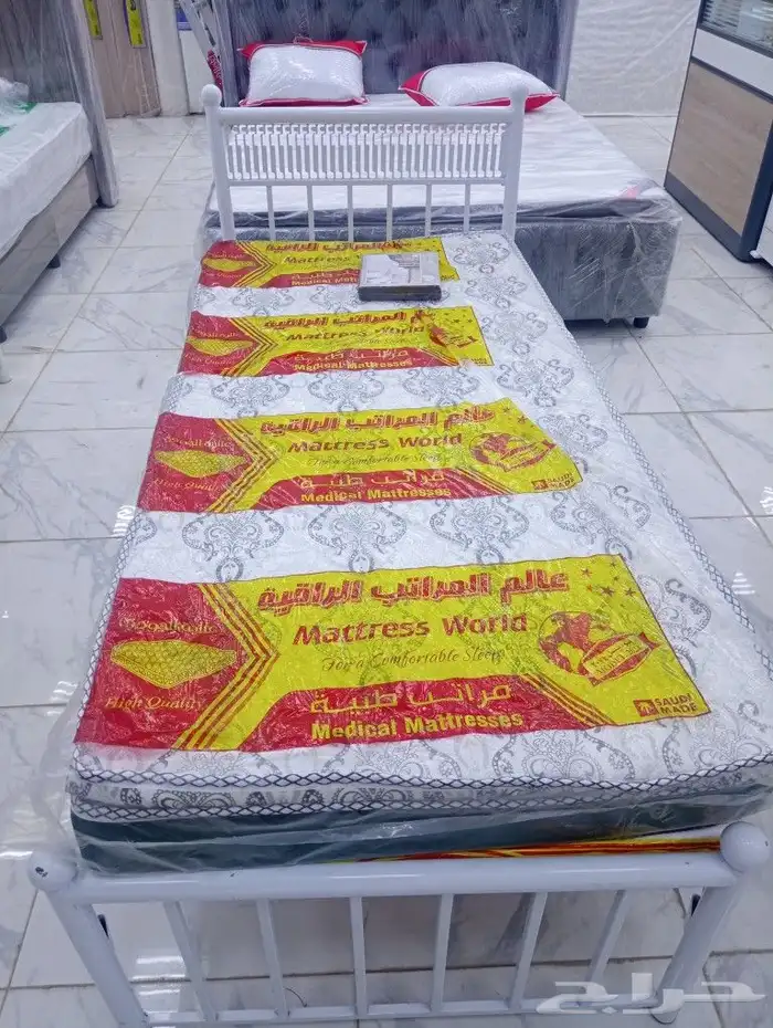 اسره ومراتب ومفارش ومخدات وبطانيات و دواليب والكثير 1