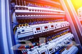 يوجد لدينا صيانة اجهزه اكترونيه واجهزه التكم الصناعي 1