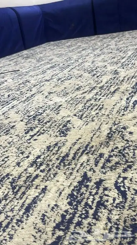 موقعنآ فى بيشه يوج د تمآره وتآبى تقسيط 30