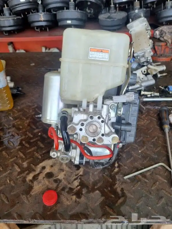 أخصائي باكمات فرامل وأجهزة ABS 6