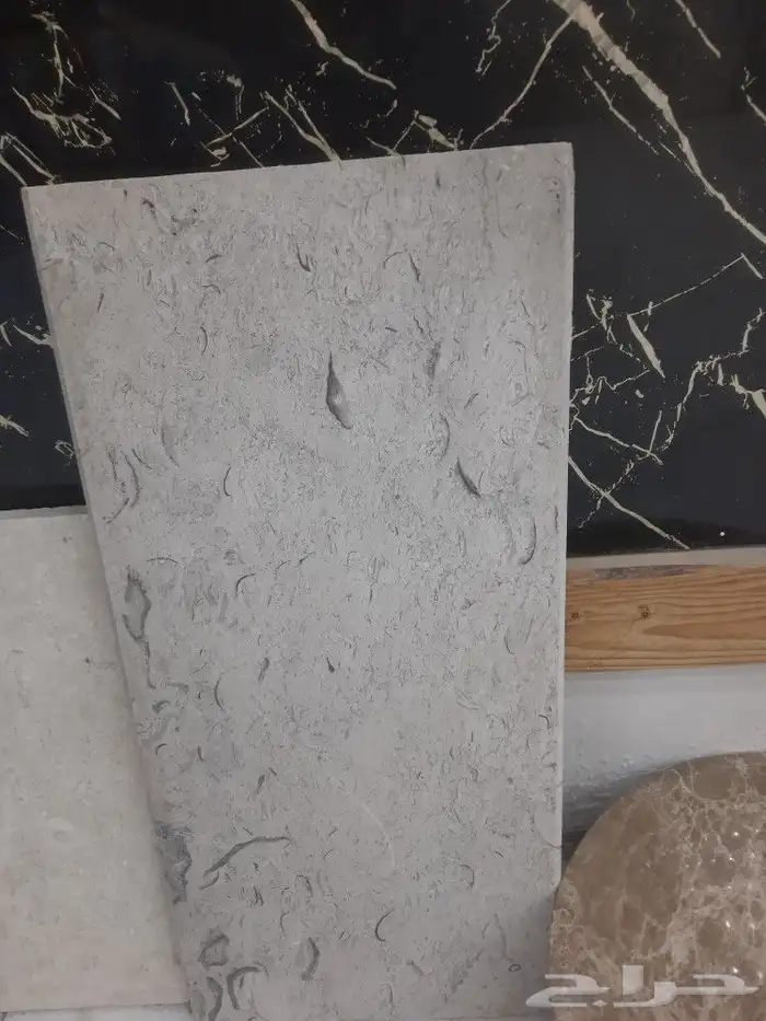 حجر إيراني 0