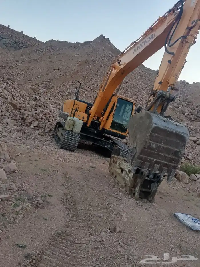 بوكلين للإيجار بساعه واليوميه ومباني حجر بالبكلين وبليد وربر 4
