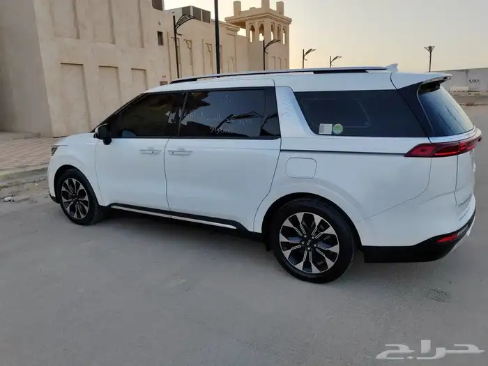 تم البيع كرنفال ديزل 2021 فل كامل داخل جملي بطاقة جمركيه 16