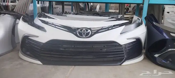 يوجد لدينا صدام امامي كامري 2023استاندر 0