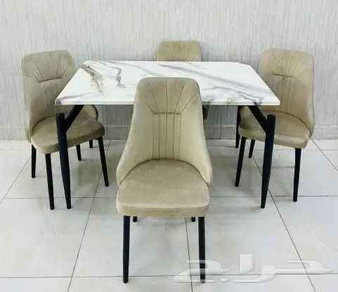 طاولات طعام 12