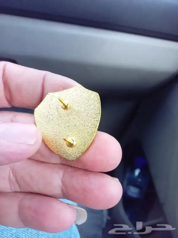 حفر ونقش على المعادن ليزر ذهب نحاس المنيوم 11