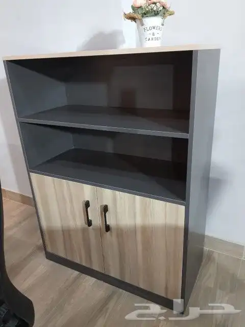 مكتب مودرن بيج وأسود 8