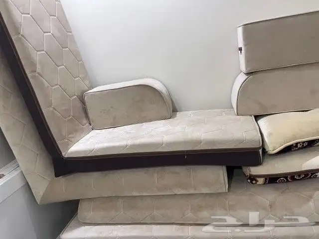 اثاث مستعمل من كنب وثلاجات وفريزر وغرف نوم وغسالات ومكاتب 27
