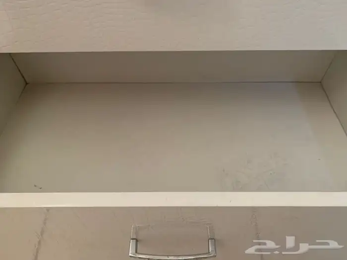 منظمة أطباق مع درجين للتخزين بحالة ممتازة 4