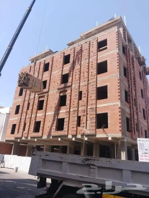 مقاول معماري. جده 0