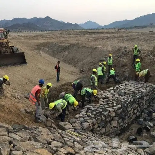 مقاول حجرطبيعي بناء ربراب مشايات مجالس بوابات شلالات 9