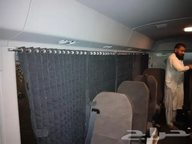 باصات للايجار يوميه اسبوعين بالشهر مطار فندق مطعم رحلات 3