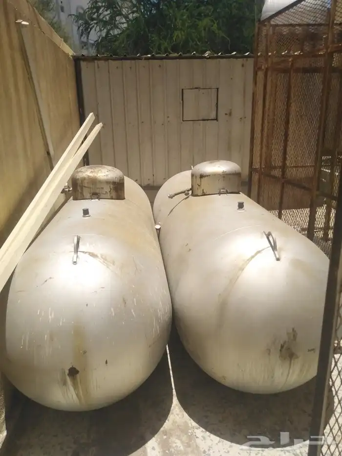 2خزانات غاز مستعمله نضيفه للبيع 0