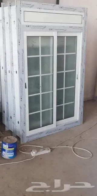 الألمنيوم والحديد والخشب والجبس بورد 8