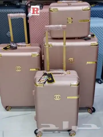 عروض شنط سفر ماركة شانيل اربع قطع 0