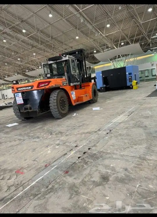 Forklift كرينات سيزرليفت مان ليفت بوكلين مني ورافعه شوكيه لل 8