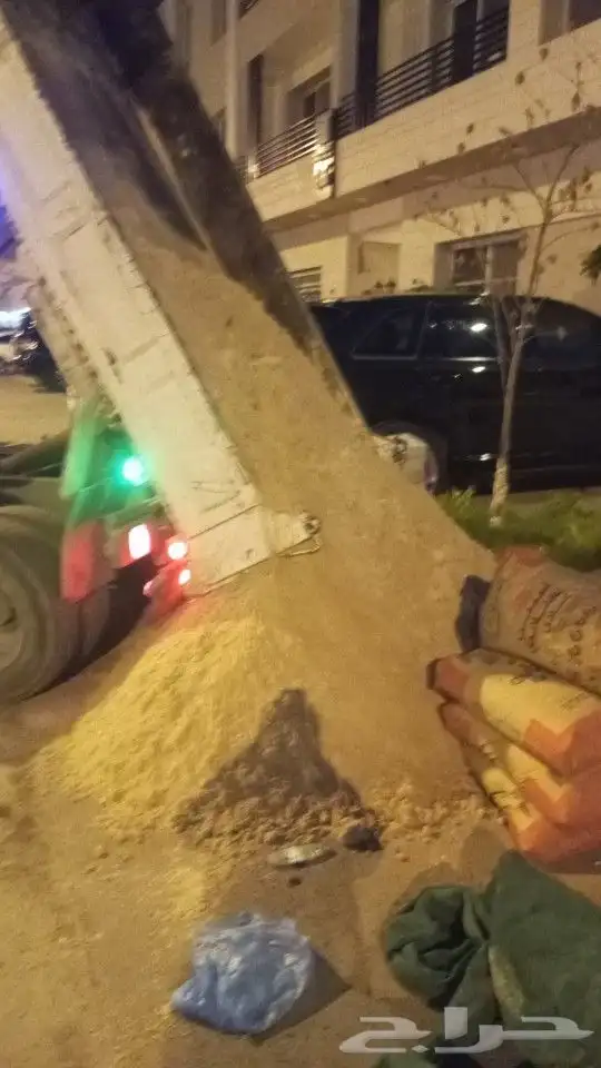 مبسط ابوعلي الاسمنت ورمال وجميع مواد البنا ونقلايات 0
