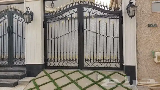 حداد مضلات سندويش وابواب 8