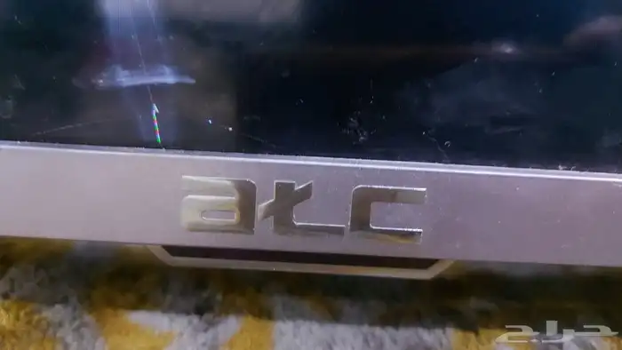 شاشة 65 منحنيه مكسورة 4k 1