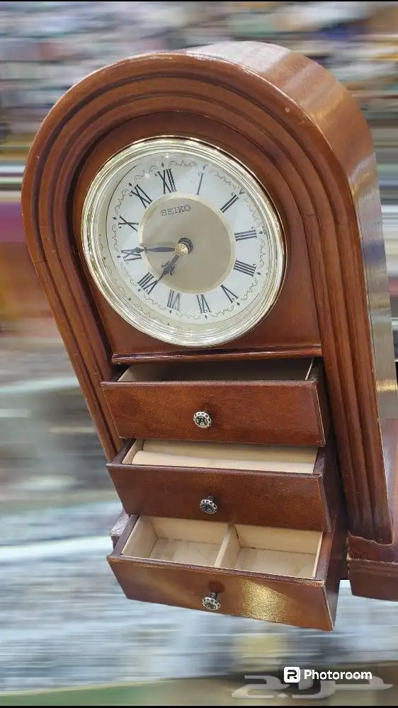 ساعة مكتبية من ماركة سيكو ب500 ريالخشب اصلي قديمة مخزنة 4