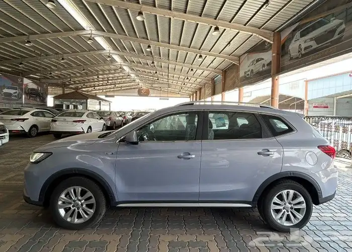 ام جي RX5 موديل 2023 2