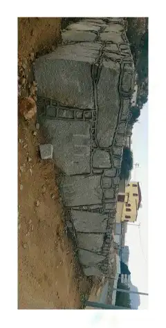 معلم حجر كبير وصغير وربراب وعطفات 0