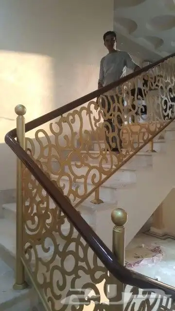 الألمنيوم والحديد والخشب والجبس بورد 3