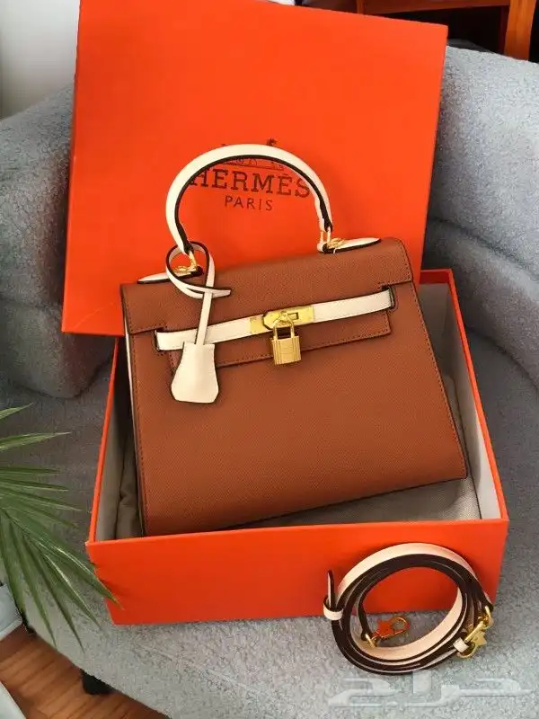 شنط هرمز وشوزات ماركة هرمز Hermes bags and Hermes shoe 43
